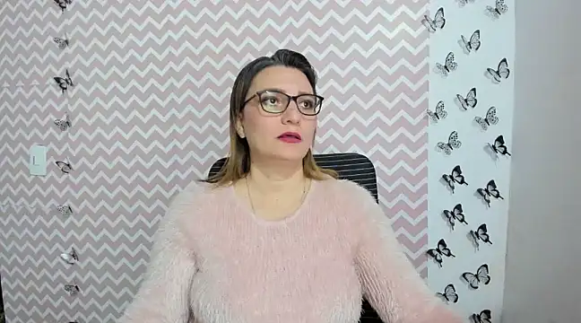 Amie Adams82  online show from January 15, 6:08 pm