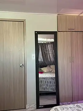 jade candy 21 online show from January 18, 8:45 pm