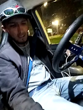 Snapshot of mosmar_20 chatting on December 24, 8:11 am mosmar 20 online show from December 24, 8:11 am