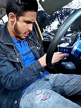 Snapshot of mosmar_20 chatting on November 8, 10:19 pm mosmar 20 online show from November 8, 10:19 pm