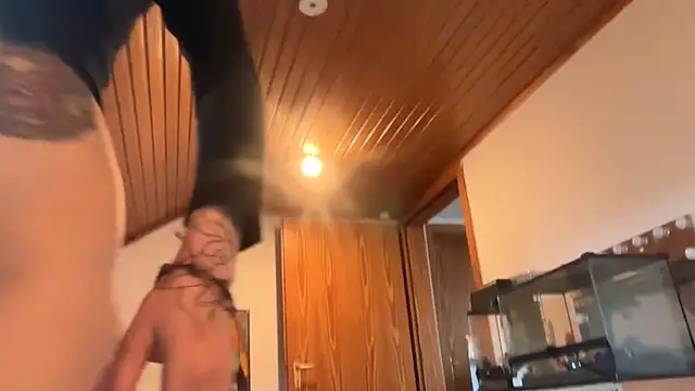 JeSuisUnTapin online show from April 19, 4:17 pm