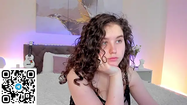 Ariella Sol online show from December 27, 7:18 am