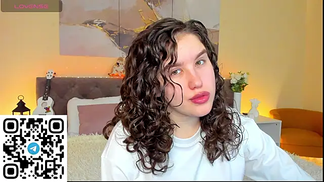 Ariella Sol online show from January 31, 1:11 am