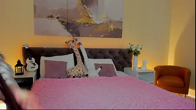 Ariella Sol online show from March 14, 1:05 am