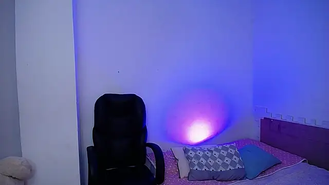 Snapshot of keelly_richaardson1 chatting on February 23, 10:20 pm keelly richaardson1 online show from February 23, 10:20 pm