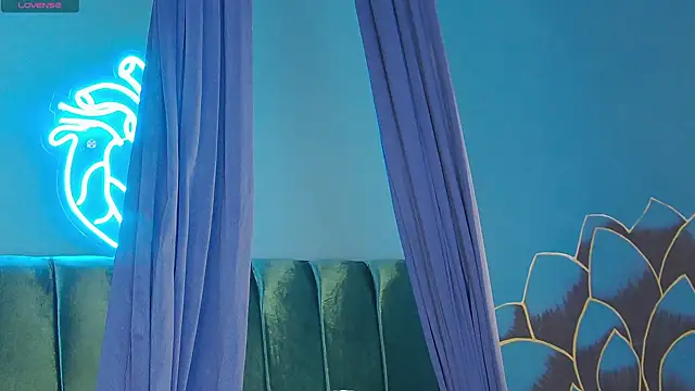 Adam MillanFF online show from December 7, 3:52 pm