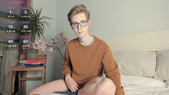 Shirizi online show from December 10, 6:49 pm