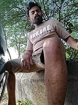 Snapshot of rayhan085 chatting on November 28, 10:07 am rayhan085 online show from November 28, 10:07 am