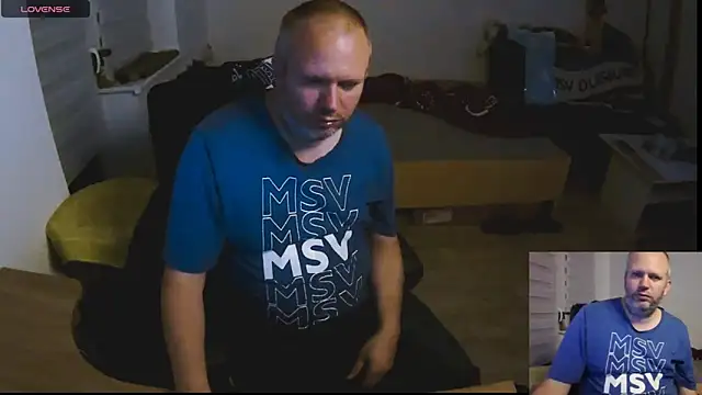 ShyBoy1982 online show from October 10, 10:09 pm