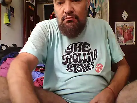 Snapshot of LECHEBALLS chatting on September 17, 5:25 pm LECHEBALLS online show from September 17, 5:25 pm