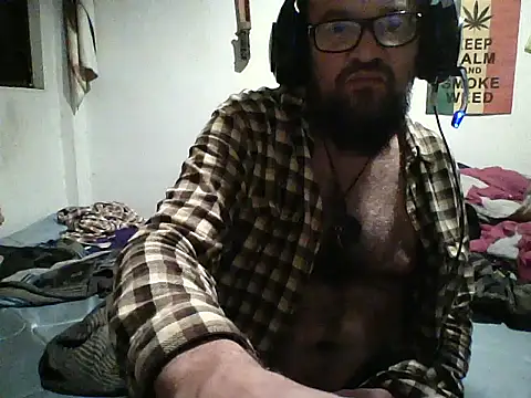 Snapshot of LECHEBALLS chatting on October 17, 4:04 am LECHEBALLS online show from October 17, 4:04 am