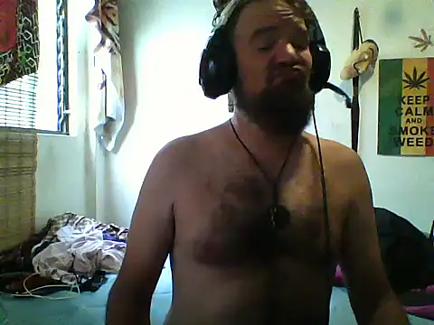 Snapshot of LECHEBALLS chatting on October 21, 7:36 pm LECHEBALLS online show from October 21, 7:36 pm