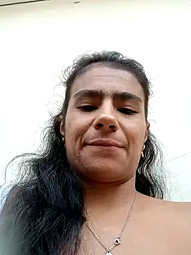 Snapshot of Leslly_ chatting on December 21, 4:03 pm Leslly online show from December 21, 4:03 pm