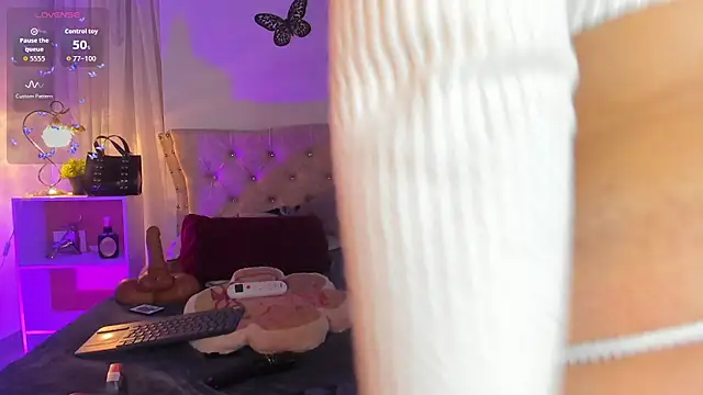 Snapshot of Sarahballiston_ chatting on December 3, 1:46 am Sarahballiston online show from December 3, 1:46 am