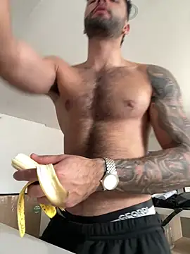 Snapshot of Derek_w chatting on February 1, 4:22 pm Derek w online show from February 1, 4:22 pm