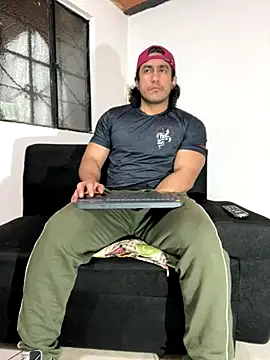 Snapshot of willian_m777 chatting on October 25, 4:09 am willian m777 online show from October 25, 4:09 am