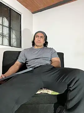 Snapshot of willian_m777 chatting on November 8, 4:45 am willian m777 online show from November 8, 4:45 am