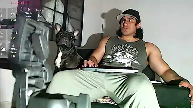 Snapshot of willian_m777 chatting on November 29, 4:26 am willian m777 online show from November 29, 4:26 am