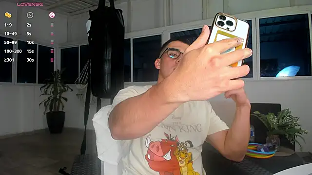 owengray2n online show from January 26, 2:45 am