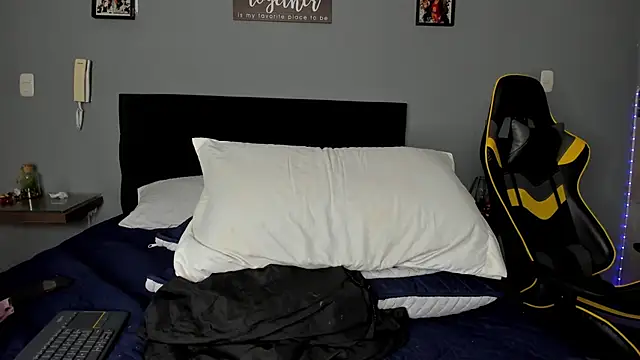 owengray2n online show from March 9, 4:05 am