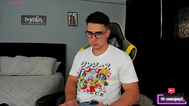 owengray2n online show from March 18, 10:26 pm