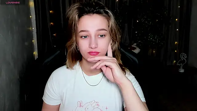 Sinty Noria online show from March 7, 1:09 am