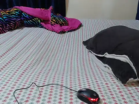 booty lolah  online show from March 15, 8:21 pm