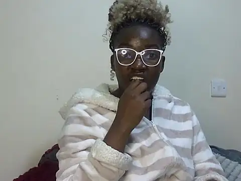 Sexy racy rebel  online show from December 4, 9:34 pm