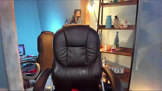 Snapshot of alikahouston4 chatting on January 11, 1:43 pm alikahouston4 online show from January 11, 1:43 pm