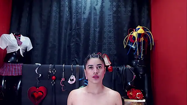 Hannamariana online show from February 25, 1:39 pm