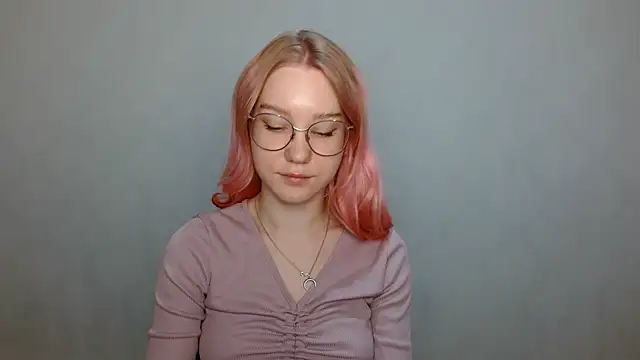 cindi hot online show from December 5, 9:28 am