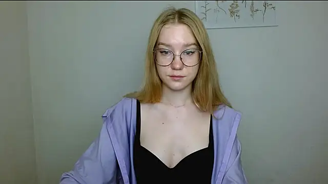 cindi hot online show from November 1, 10:39 am