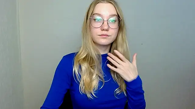 Snapshot of cindi_hot chatting on November 17, 11:27 am cindi hot online show from November 17, 11:27 am