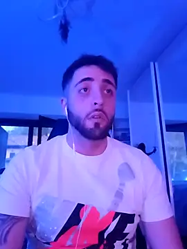 Snapshot of 1ninefellababy chatting on February 23, 5:18 pm 1ninefellababy online show from February 23, 5:18 pm