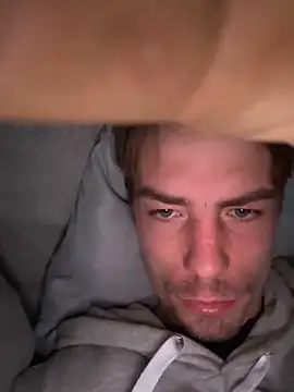 Snapshot of KidoXVII chatting on November 22, 1:59 am KidoXVII online show from November 22, 1:59 am