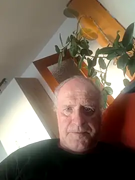 Milkasahne64 online show from September 29, 4:34 pm