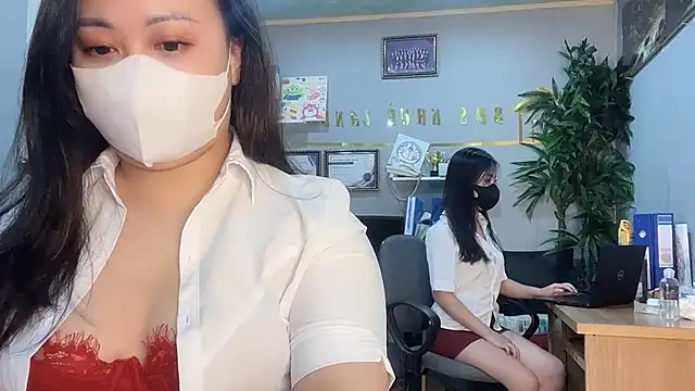 Snapshot of Bamboo_Swetie chatting on December 3, 2:27 pm Bamboo Swetie online show from December 3, 2:27 pm