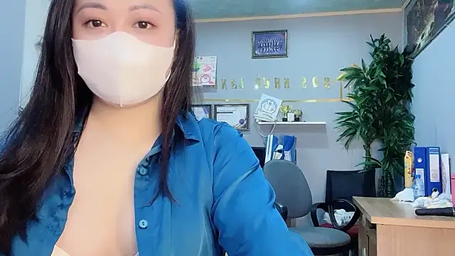 Snapshot of Bamboo_Swetie chatting on December 22, 4:50 am Bamboo Swetie online show from December 22, 4:50 am