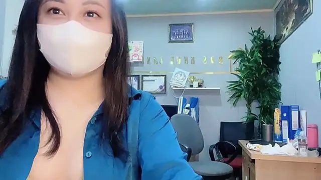 Snapshot of Bamboo_Swetie chatting on December 26, 2:37 pm Bamboo Swetie online show from December 26, 2:37 pm