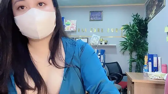 Snapshot of Bamboo_Swetie chatting on January 1, 6:47 am Bamboo Swetie online show from January 1, 6:47 am