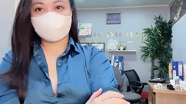 Snapshot of Bamboo_Swetie chatting on January 13, 4:18 am Bamboo Swetie online show from January 13, 4:18 am