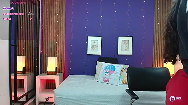 Snapshot of alina_martinelli chatting on October 7, 11:29 am alina martinelli online show from October 7, 11:29 am