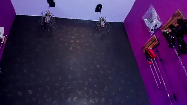 Snapshot of Alexa_Slave chatting on November 22, 7:02 pm Alexa Slave online show from November 22, 7:02 pm