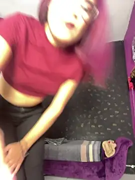 Snapshot of Alexa_Slave chatting on December 3, 7:45 pm Alexa Slave online show from December 3, 7:45 pm