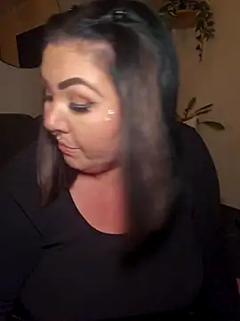 -BonnieBlack- online show from November 9, 7:01 pm