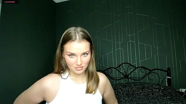 Snapshot of DeniRicchii chatting on December 5, 12:58 pm DeniRicchii online show from December 5, 12:58 pm