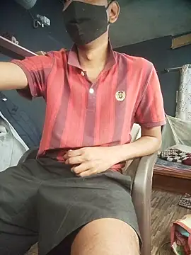 richardjames95 online show from February 18, 5:31 pm