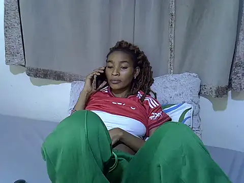 cute-alexis online show from February 6, 5:30 pm