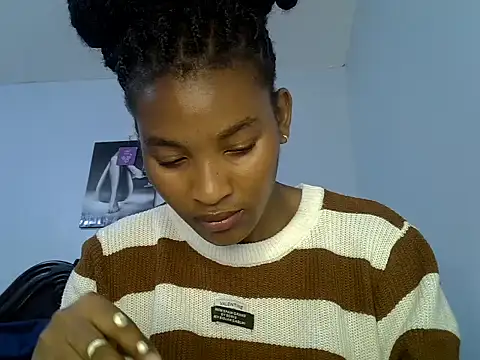 Snapshot of cute-alexis chatting on May 4, 9:16 am cute-alexis online show from May 4, 9:16 am