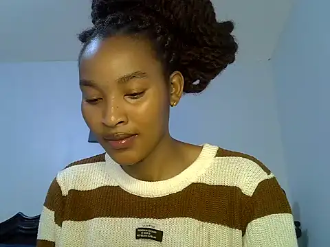 Snapshot of cute-alexis chatting on May 24, 9:36 am cute-alexis online show from May 24, 9:36 am